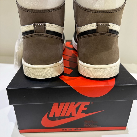 Jordan 1 Mocha - Brand New - Picture 5 of 6
